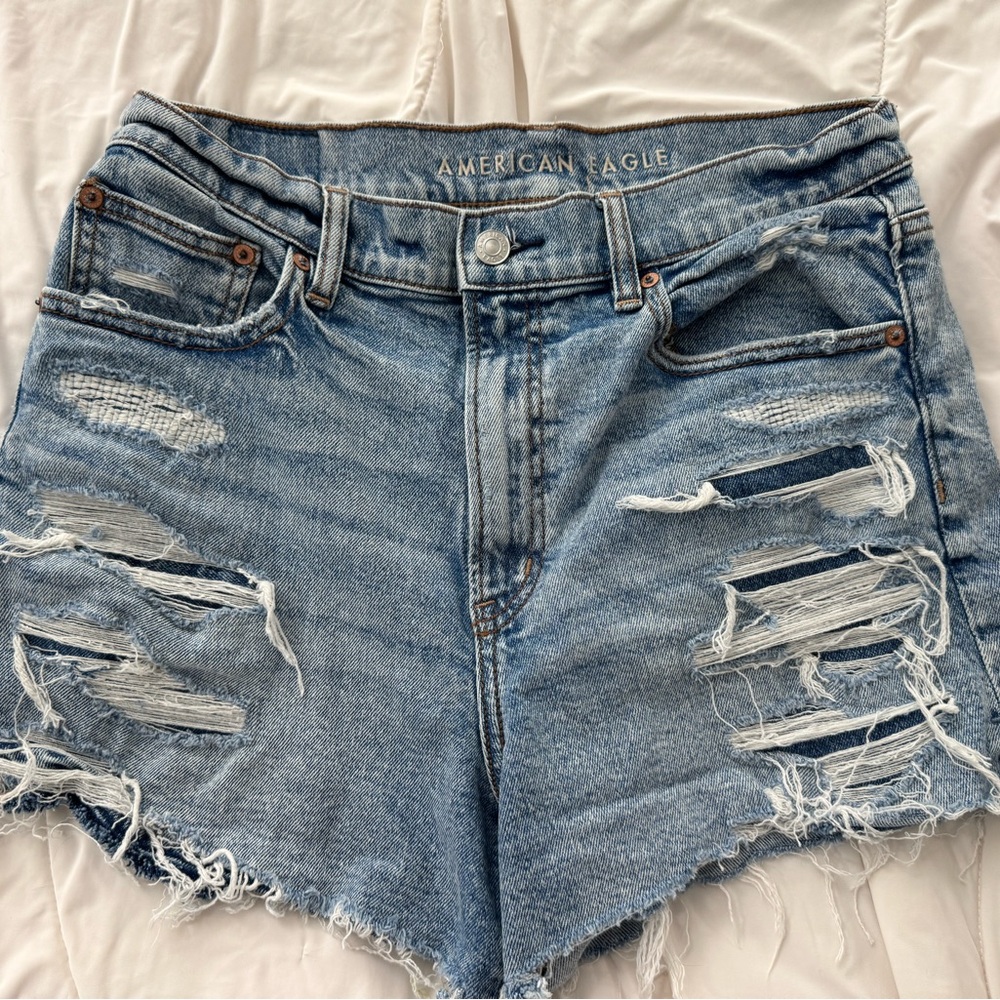 American Eagle women’s Jean shorts
